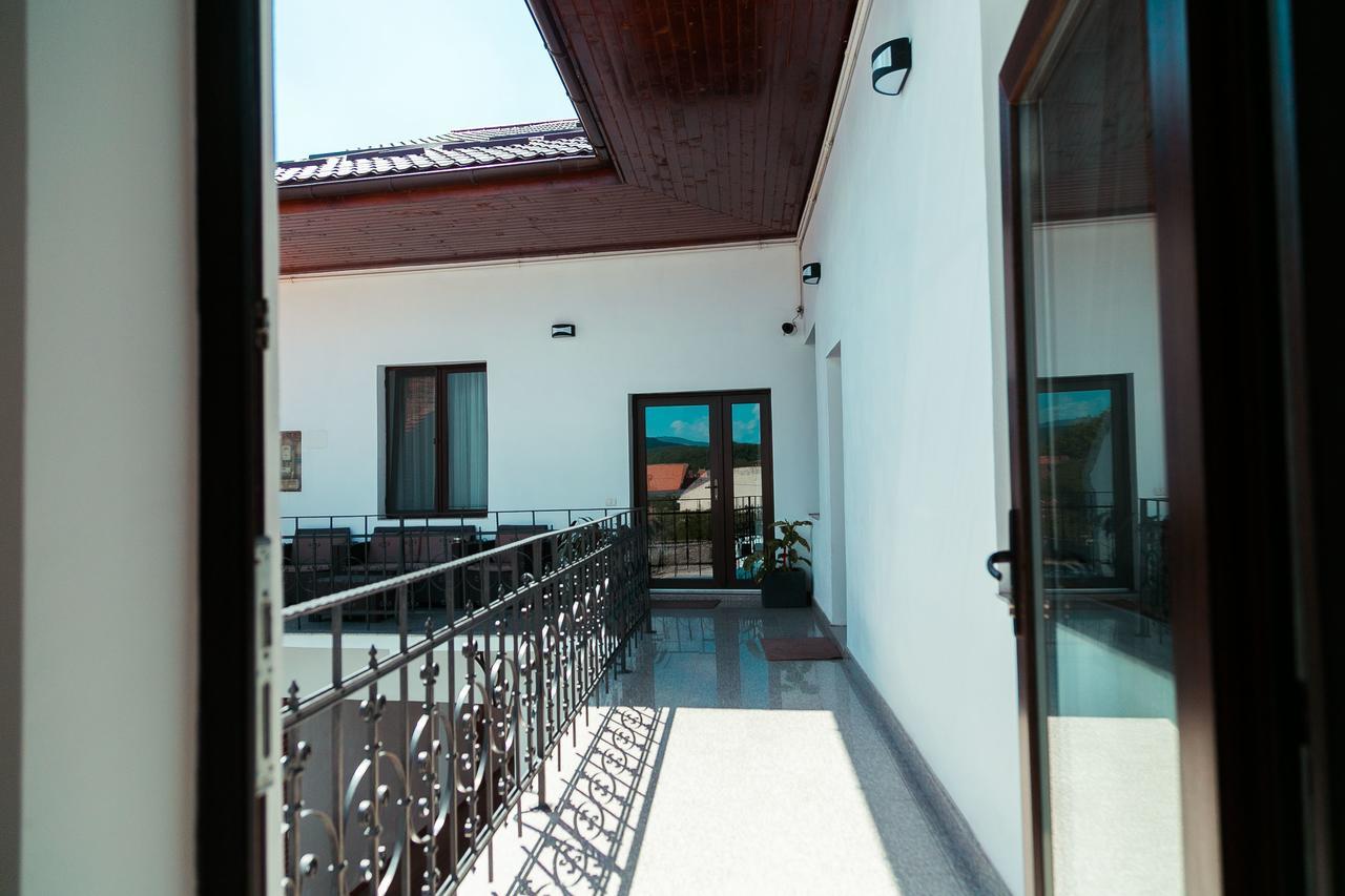 Elegant House Hotel Făgăraş Exterior foto