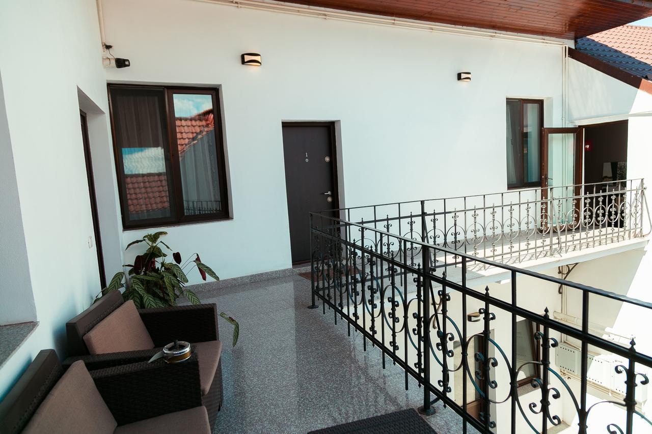 Elegant House Hotel Făgăraş Exterior foto